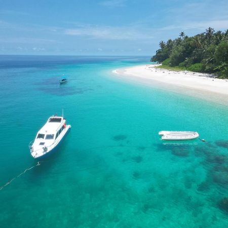 Pinang Island - Private Island Sea View Bungalows Singkil  Eksteriør billede