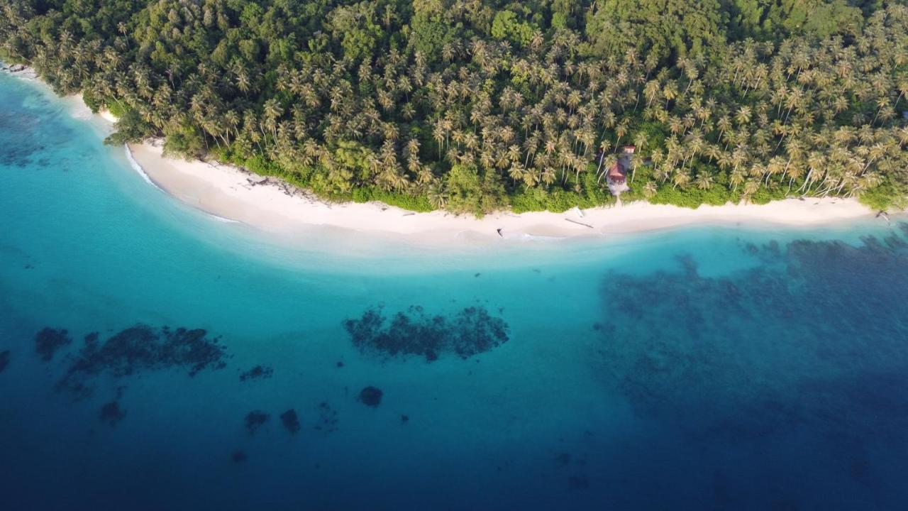 Pinang Island - Private Island Sea View Bungalows Singkil  Eksteriør billede
