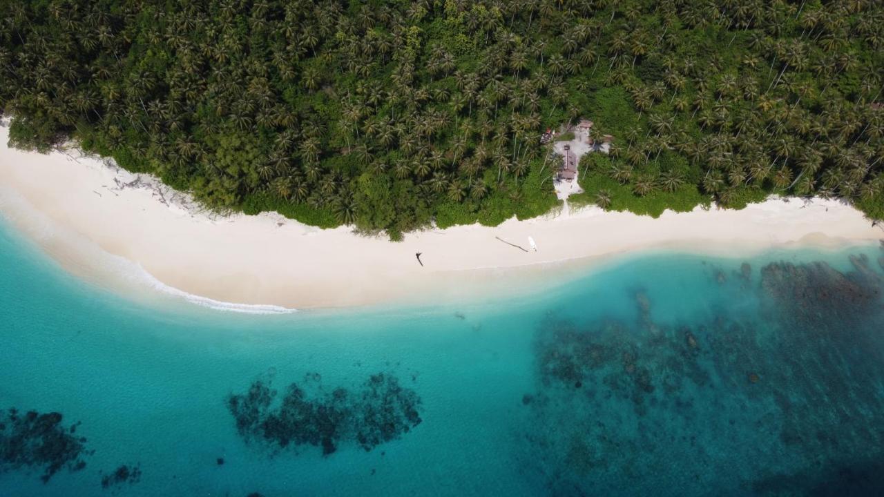 Pinang Island - Private Island Sea View Bungalows Singkil  Eksteriør billede