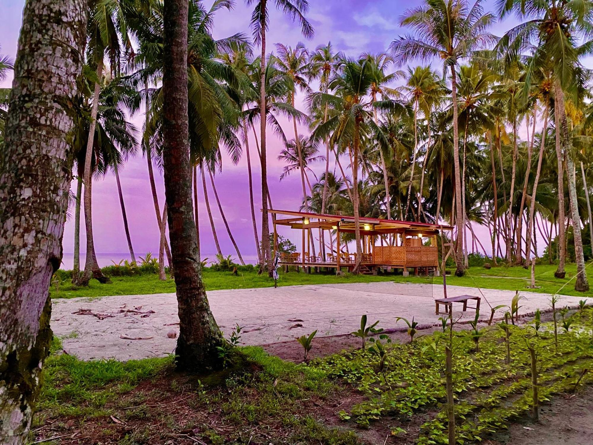 Pinang Island - Private Island Sea View Bungalows Singkil  Eksteriør billede