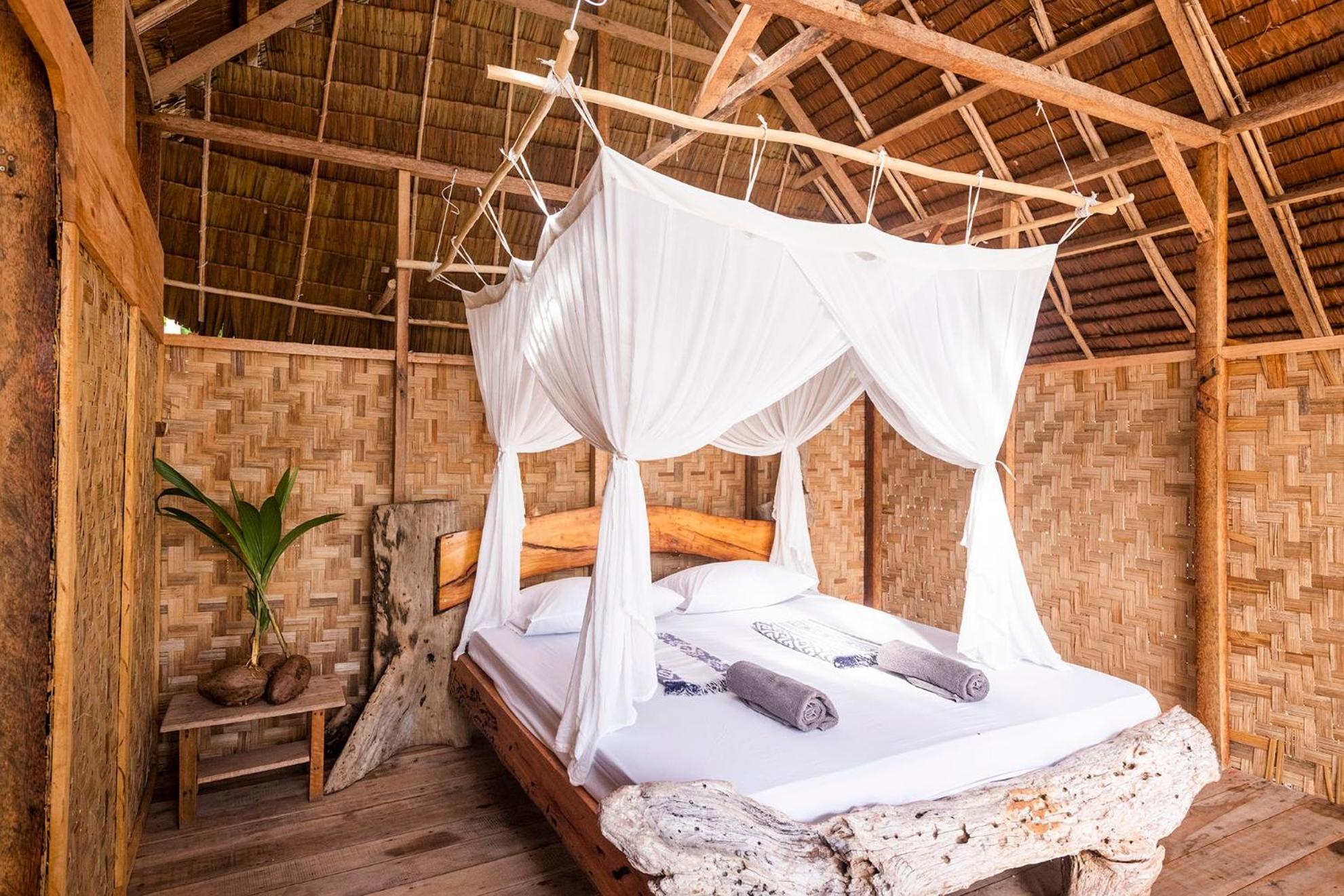 Pinang Island - Private Island Sea View Bungalows Singkil  Eksteriør billede