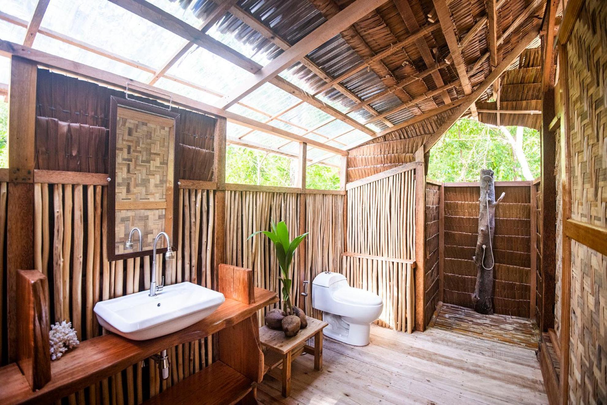 Pinang Island - Private Island Sea View Bungalows Singkil  Eksteriør billede